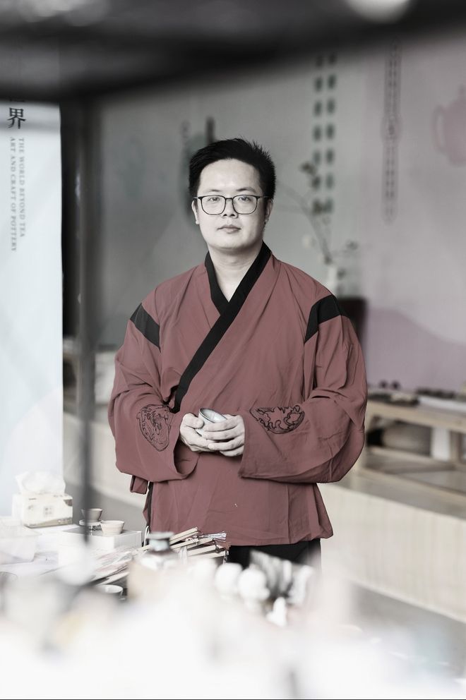 工匠卢震峰陶艺作品展出开元棋牌试玩【诸暨】